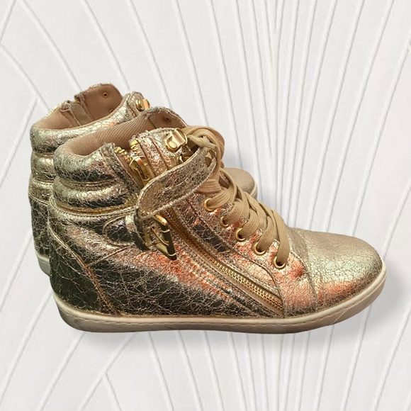 GOLD FLAKE Y2K SNEAKERS - Picture 2 of 5